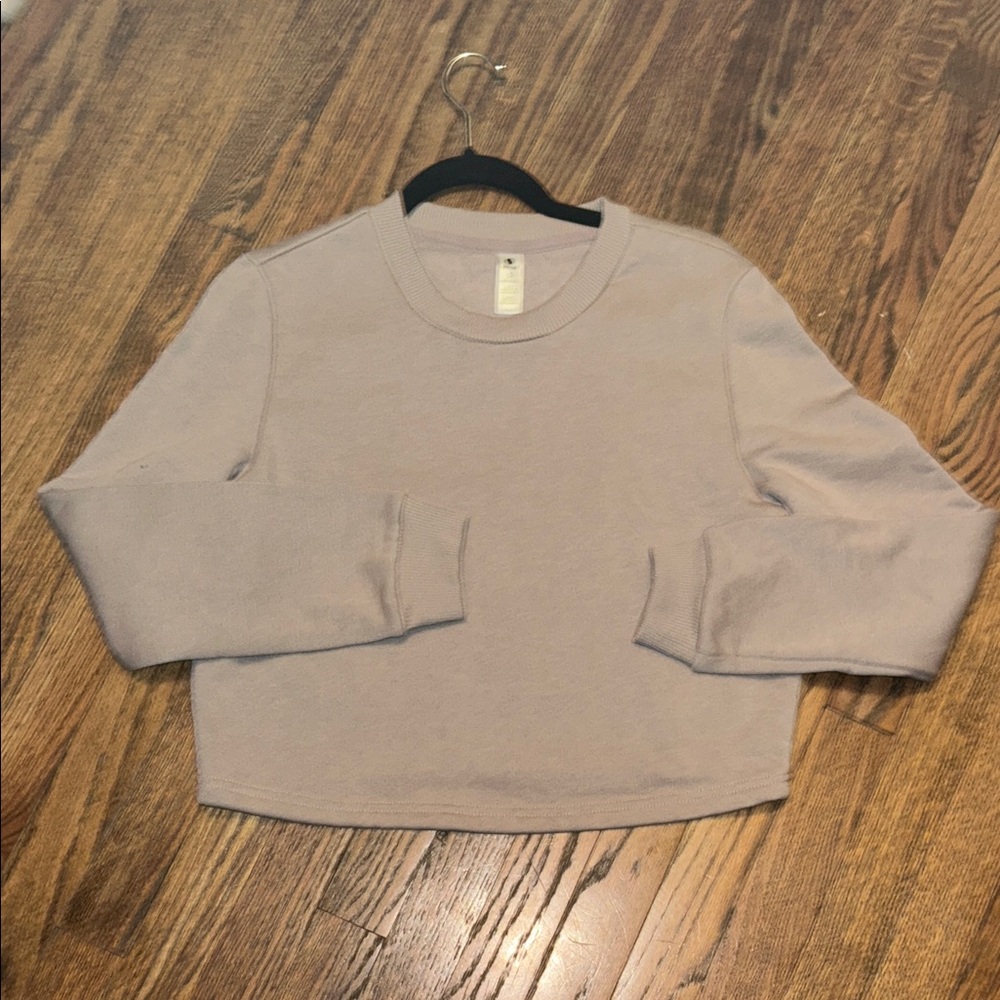 90 Degree By Reflex Light Purple Cropped Sweatshirt